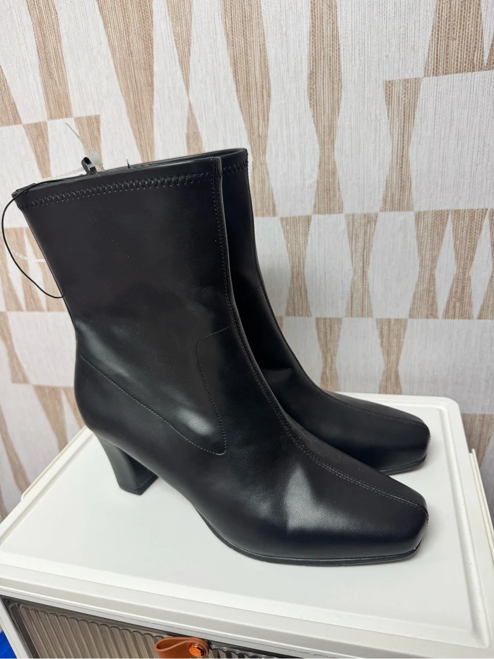 Aerosoles cinnamon black vegan leather heeled ankle booties 11